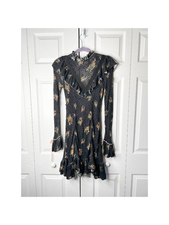 Free People Dresses & Skirts - Free People Rose Petal Black Floral Knit Long Sleeve Dress Women's Size Small
